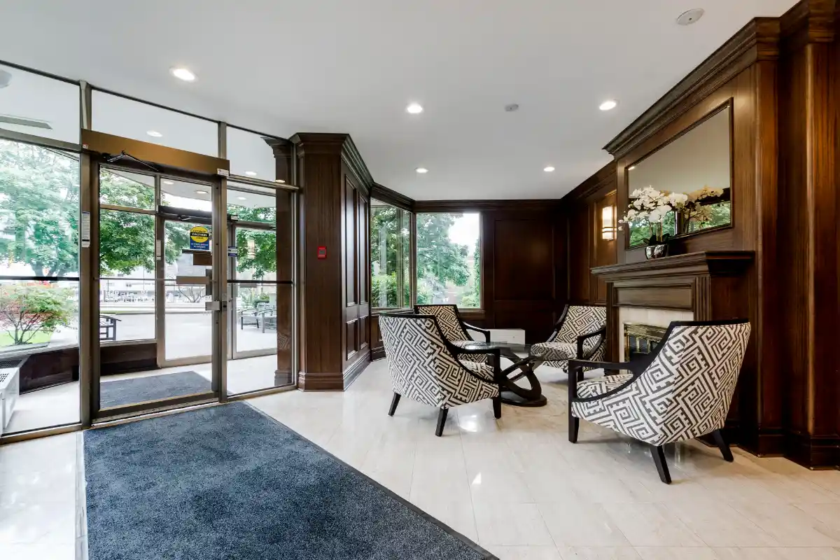 Lobby.