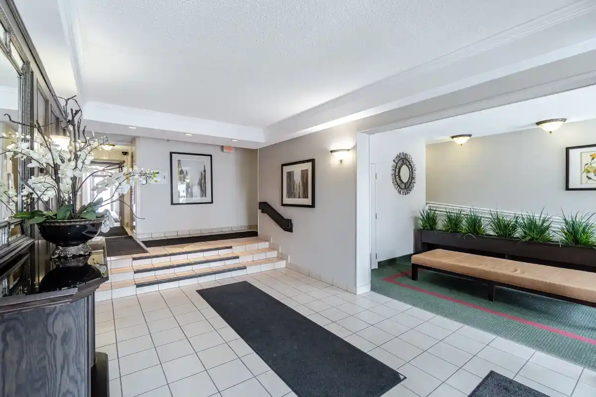 Lobby.