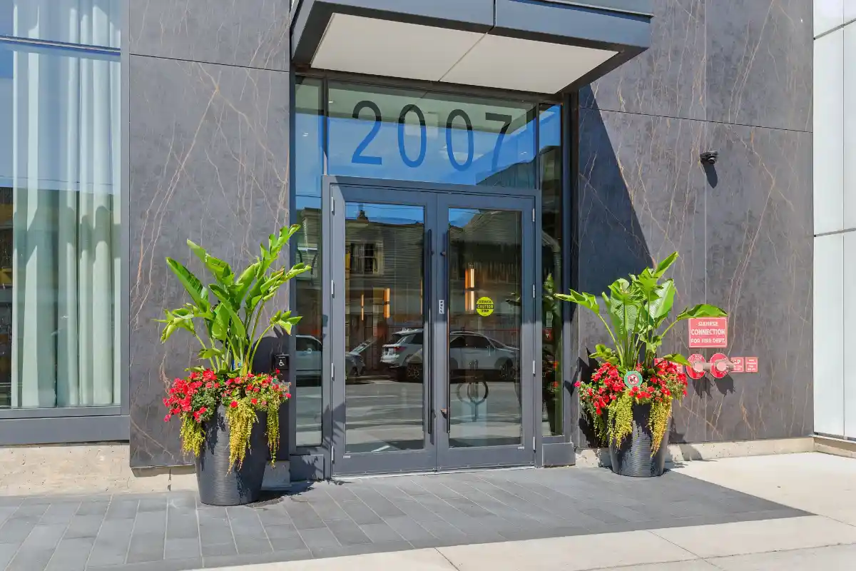 Entrance at 2007 James Street, Burlington